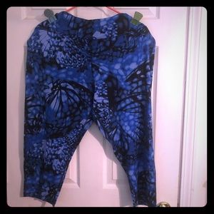 Woman’s Capri style work out bottom.